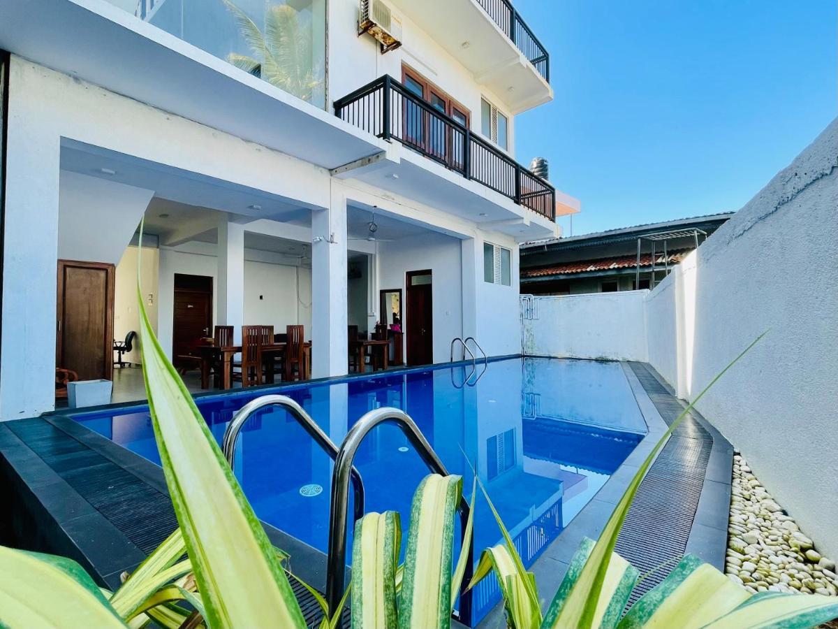 Rominrich Otel Hikkaduwa Dış mekan fotoğraf