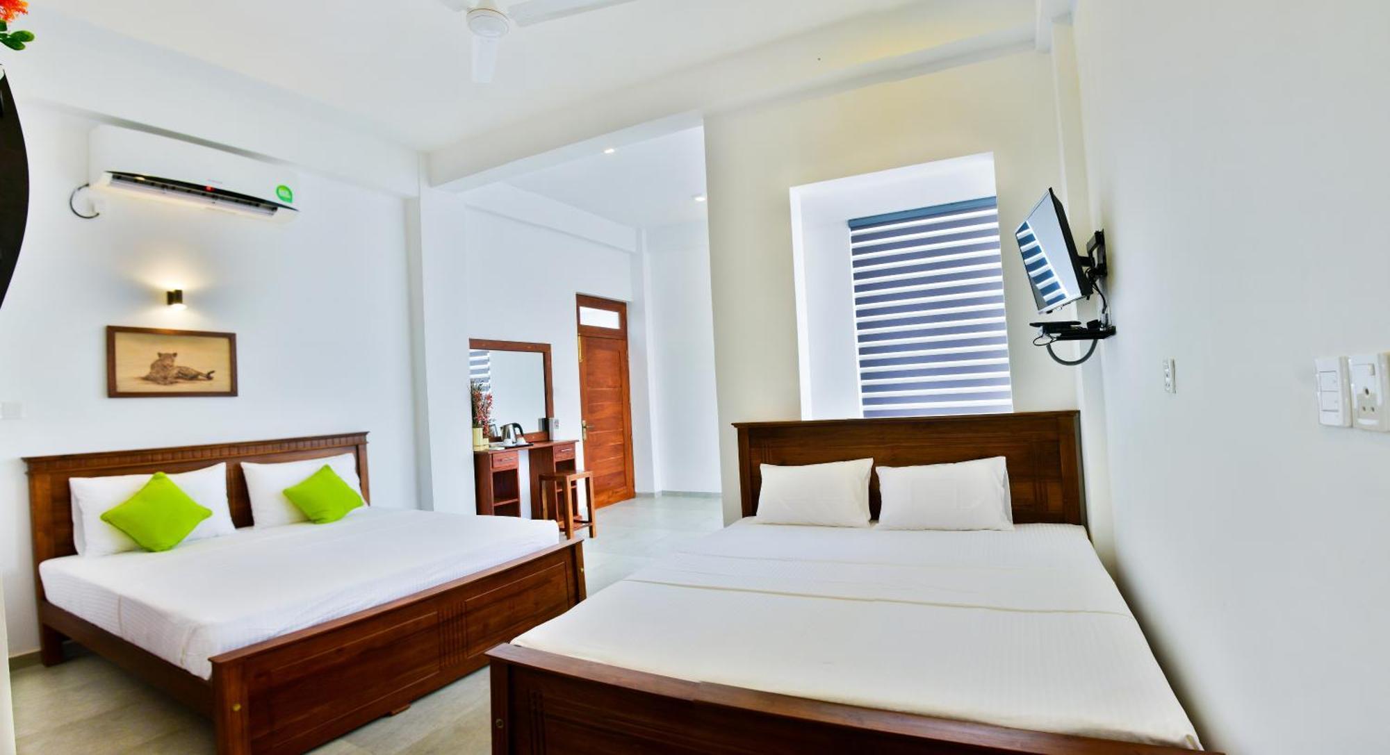 Rominrich Otel Hikkaduwa Dış mekan fotoğraf