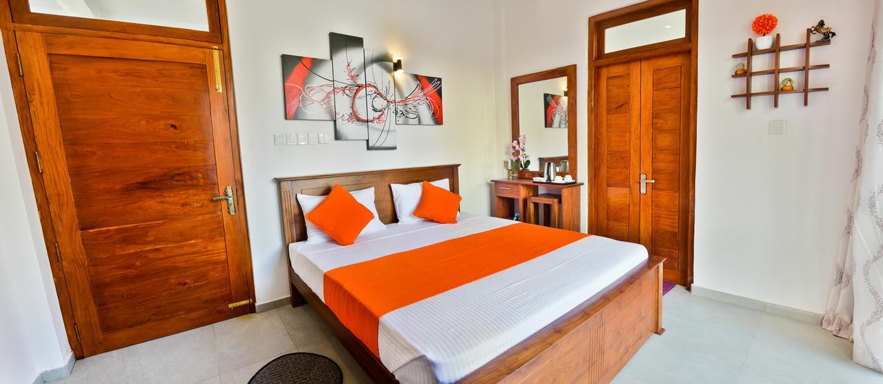 Rominrich Otel Hikkaduwa Dış mekan fotoğraf