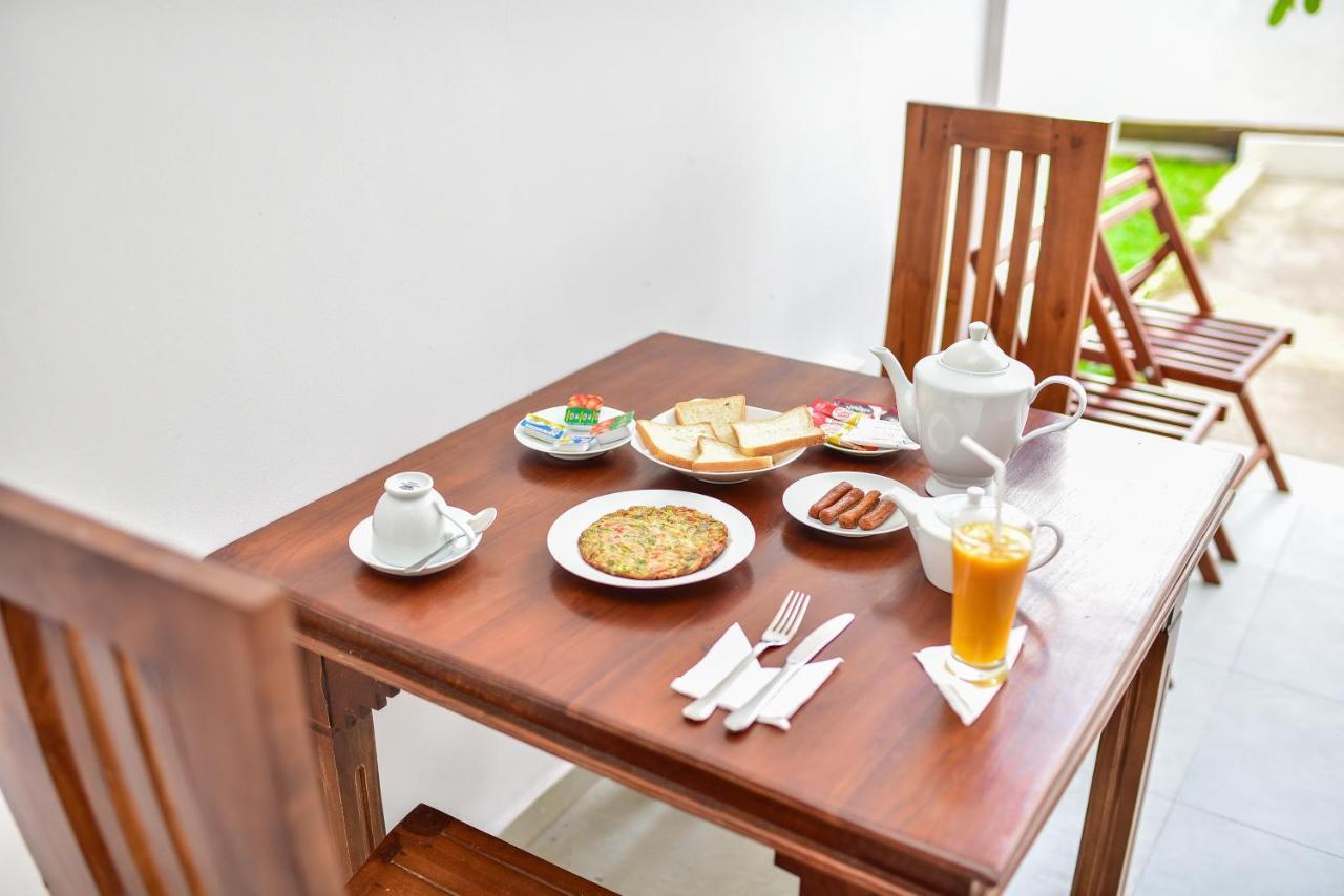 Rominrich Otel Hikkaduwa Dış mekan fotoğraf